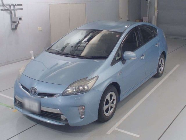 30507 Toyota Prius phv ZVW35 2014 г. (CAA Chubu)